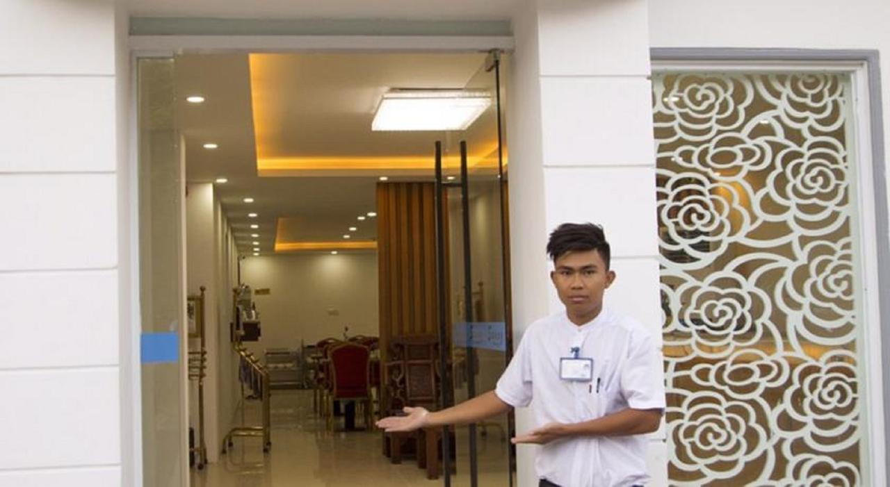 Hotel Sunny Mandalaj Kültér fotó