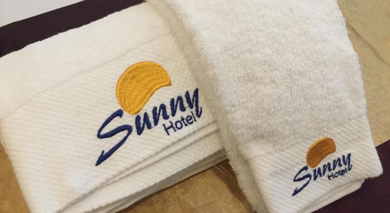 Hotel Sunny Mandalaj Kültér fotó