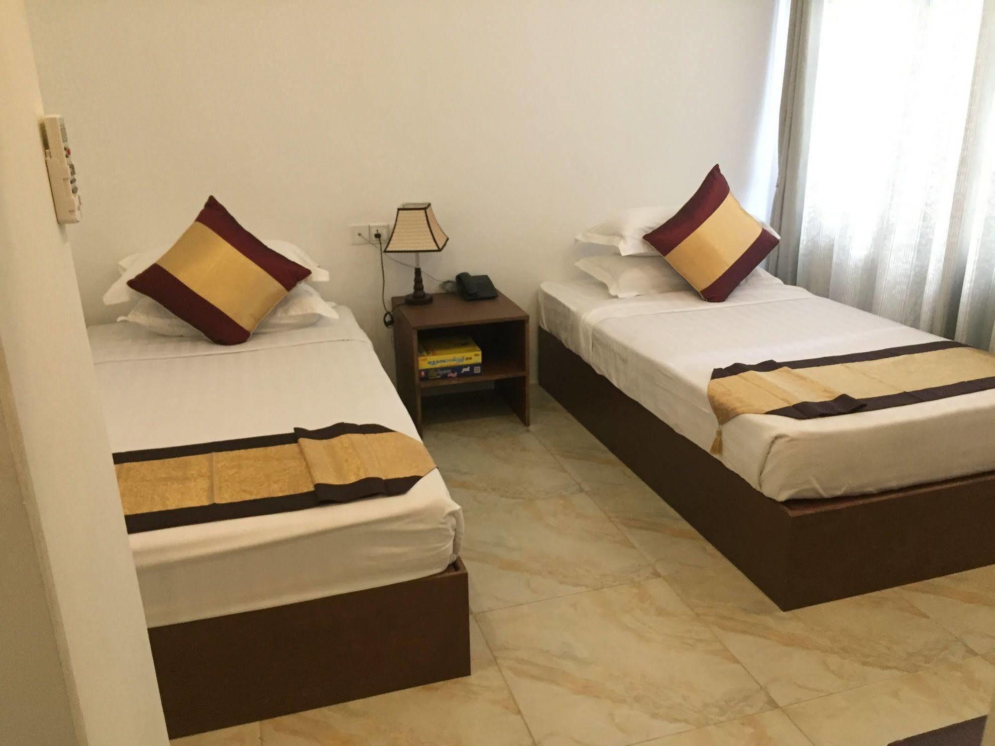 Hotel Sunny Mandalaj Kültér fotó